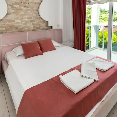 Ege: Your Ultimate Escape In Oludeniz With A Private Pool, Surrounded By Nature With Pool And Garden In Oludeniz, Babadag Nyaraló Fethiye